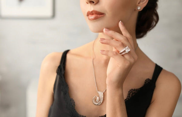 モアサナイト最大のメリットはなんだと思いますか？ - RADIANN moissanite fine jewelry | モアサナイトファインジュエリー