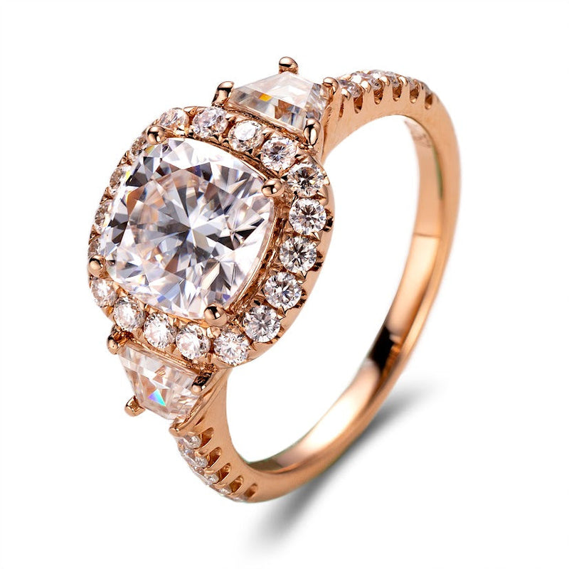 <tc>Cushion Cut Halo Ring with Tapered Baguette Side Stones</tc>