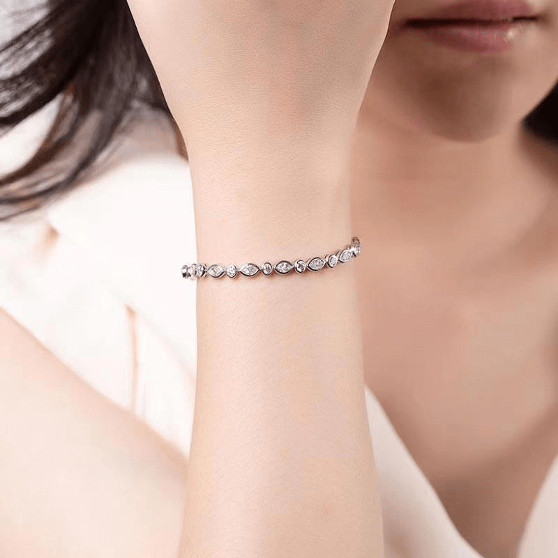 マルチシェイプカットテニスブレスレット(計約5.0カラット) - RADIANN moissanite fine jewelry | モアサナイトファインジュエリーブレスレットマルチシェイプカットテニスブレスレット(計約5.0カラット)