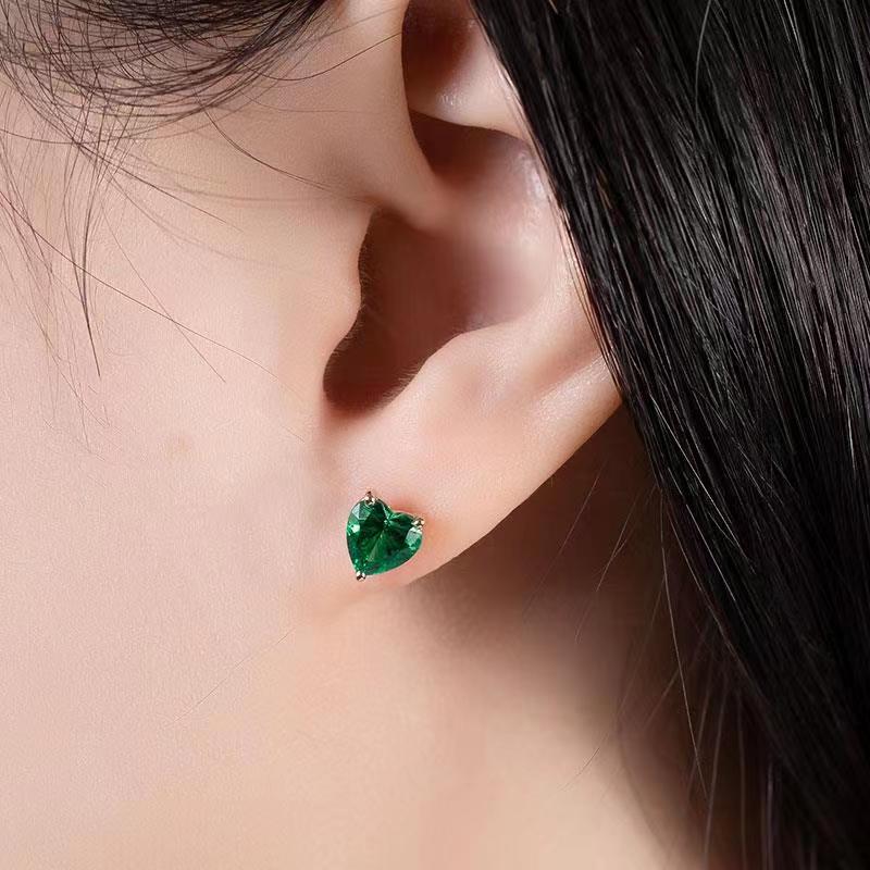 Heart Shape Cut 1.0 Carat x 2 Lab Emerald Stud Earrings