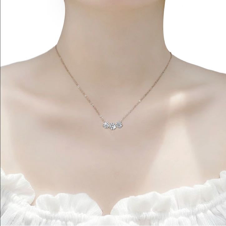 Pear shape total 2 carat necklace