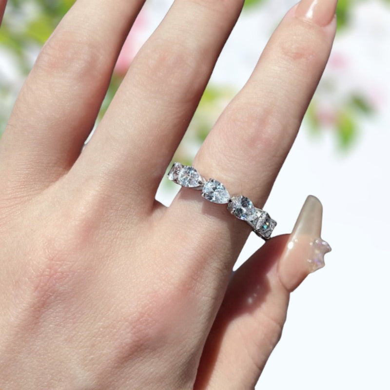 ペアシェイプカットフルエタニティリング - RADIANN moissanite fine jewelry | モアサナイトファインジュエリーペアシェイプ, フルエタニティ,　モアサナイト